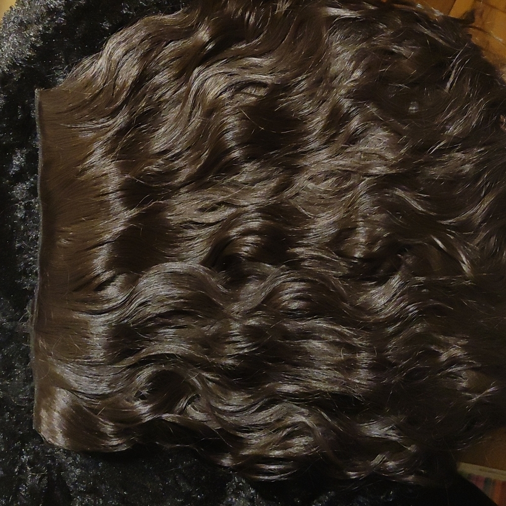 20 Inch Brown Wavy Clip In Hair Extensions - Picture 6 of 6
